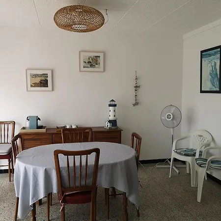 Apartment Castellar 46 2º - En El Centro Del Port De - Es-228-30 *